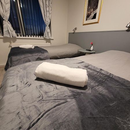 B&B Guesthouse - Bed And Breakfast Keflavik Centre Bagian luar foto
