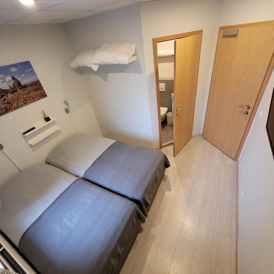 B&B Guesthouse - Bed And Breakfast Keflavik Centre Bagian luar foto